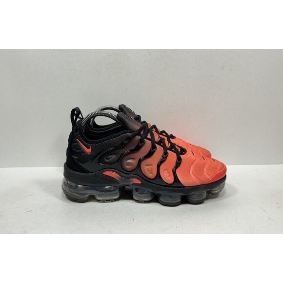 Nike Air VaporMax Plus Black Crimson Darth Maul Shoes DZ4857-001 Women’s Size 8